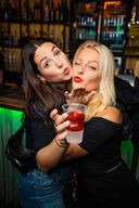 Prague : tournée des bars avec boissons illimitées et entrée dans une boîte de nuit de 5 étages