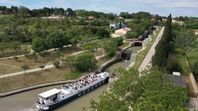 Béziers : Croisière en péniche sur le Canal du Midi