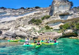 Bonifacio: Visite en kayak et baignade dans la réserve jusqu'aux falaises