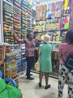 Accra : Visite du Ghana et fabrication de batik et de teintures