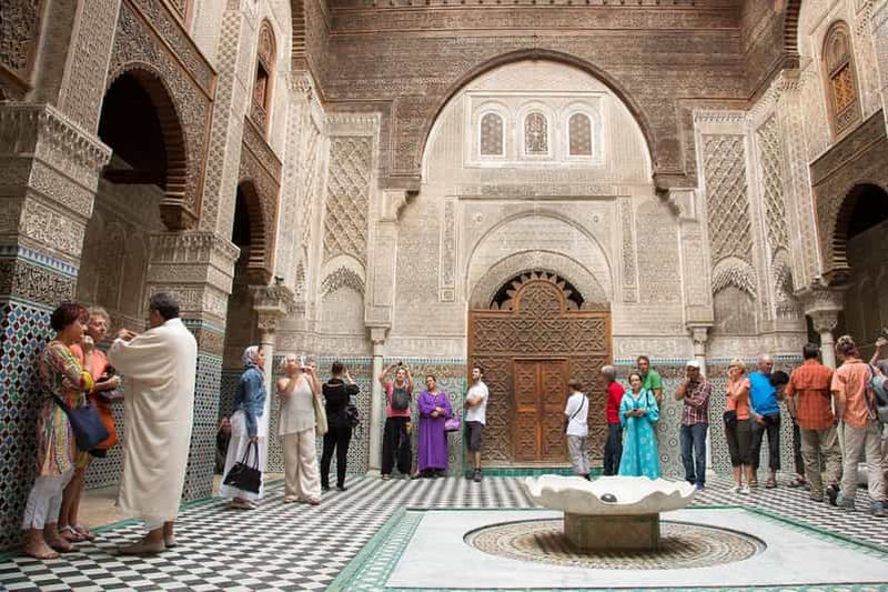 Fès : visite de la madrasa Bou Inania, du musée, de la tannerie, du souk et de la médina
