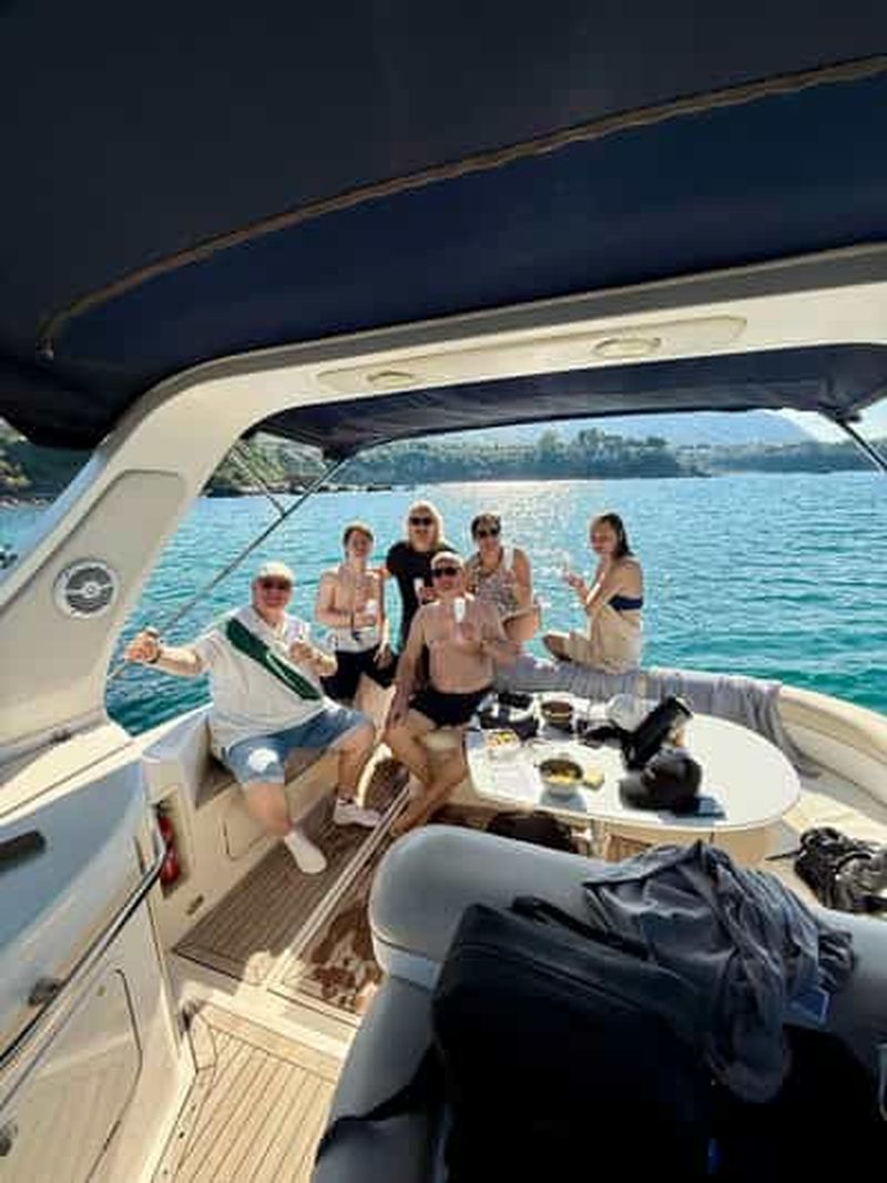 Almira Cefalù - Îles Éoliennes : Aventure quotidienne en mini yacht vers les îles