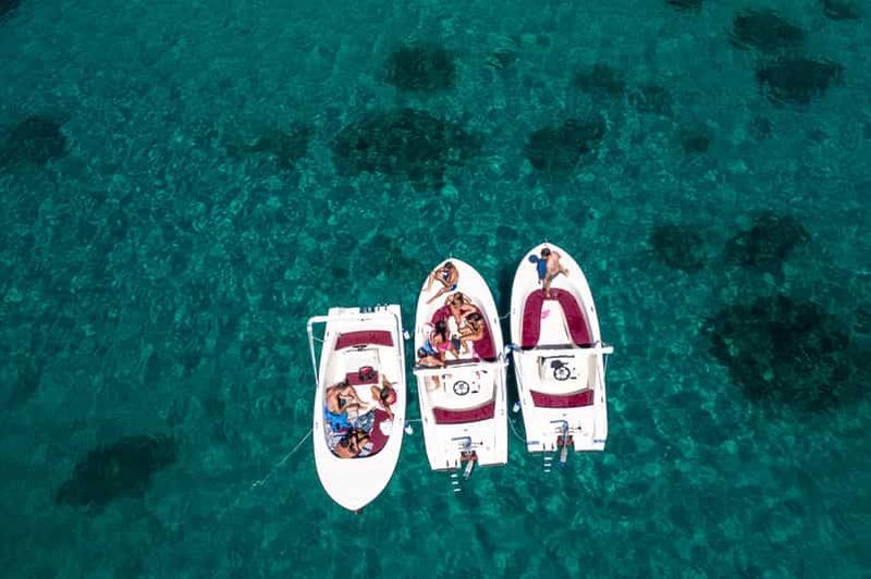 Cagliari : Location de bateaux électriques à Marina Piccola