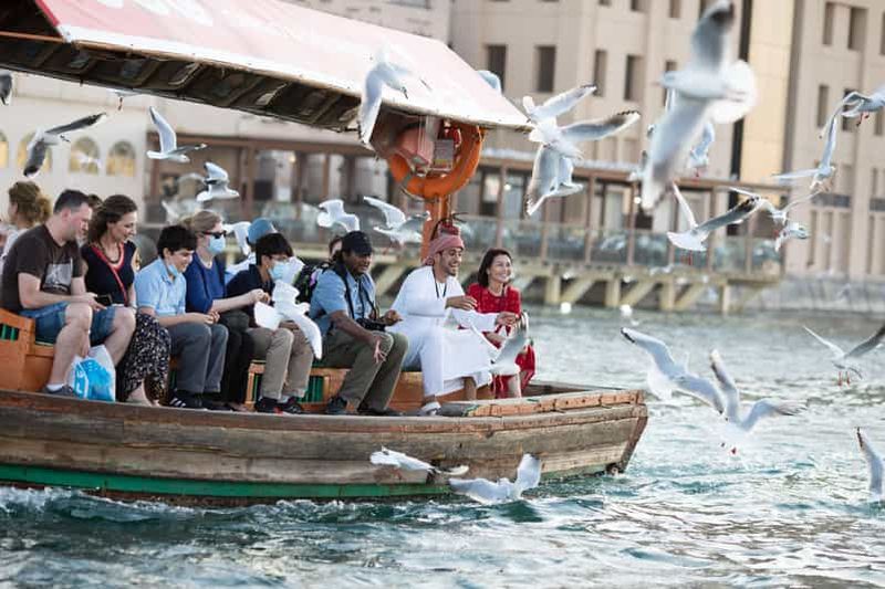 Dubaï : Visite de la vieille ville, de la crique, des musées, des souks et de la cuisine de rue