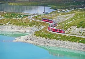 Depuis Milan : Train de la Bernina et excursion à Saint-Moritz