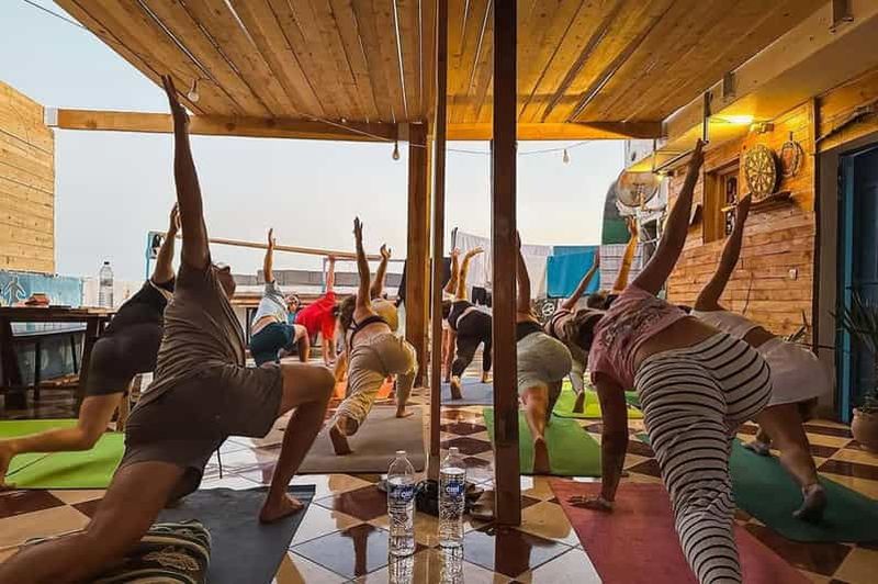 Taghazout : cours de yoga matinal avec un coach professionnel
