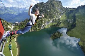 Depuis Interlaken : Saut à l'élastique au Stockhorn