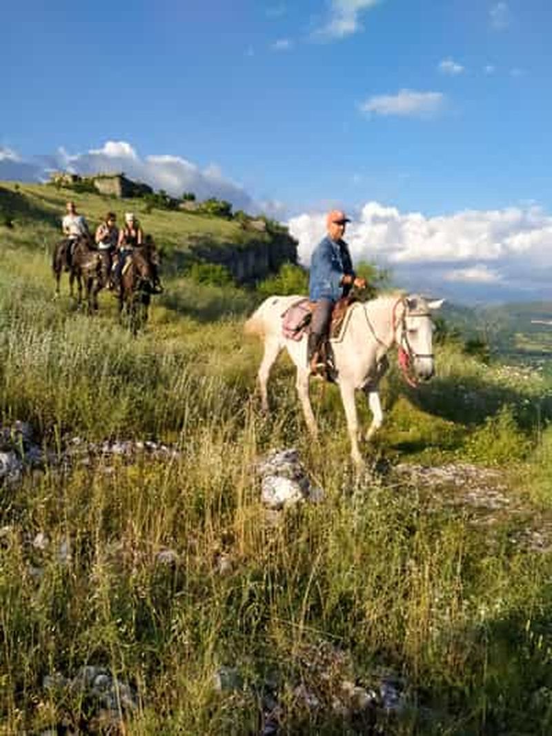 Abruzzes : Aventure quotidienne à cheval dans le parc national du Simbruini