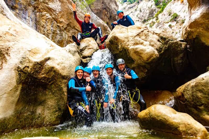 Saint-Paul-de-Fenouillet : aventure de canyoning dans les gorges de Galamus