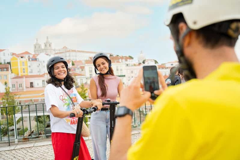 Lisbonne : Visite en Segway de l'Alfama et de la Mouraria