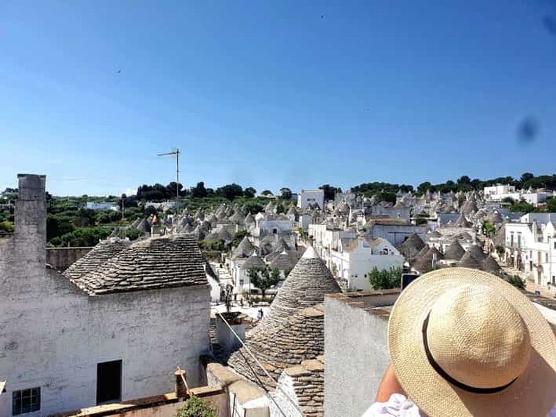 Brindisi : Alberobello, Locorotondo et Ostuni avec brunch