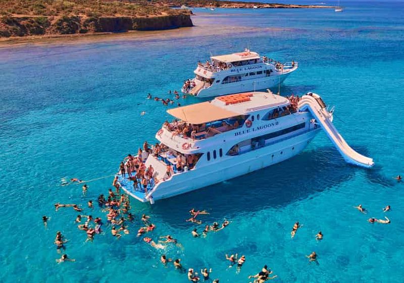 Polis : Paphos et croisière en bateau dans le lagon bleu avec toboggan aquatique