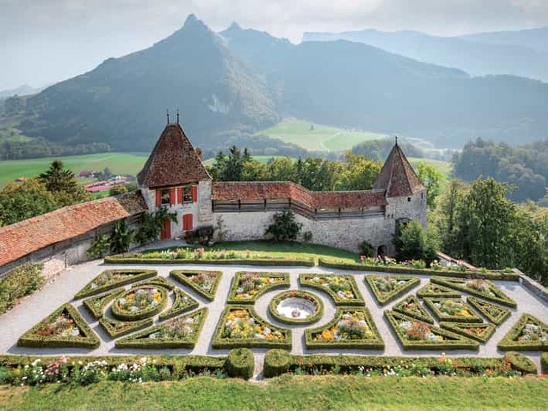 Au départ de Montreux : Excursion d'une journée dans la ville de Gruyères pour déguster du fromage et du chocolat
