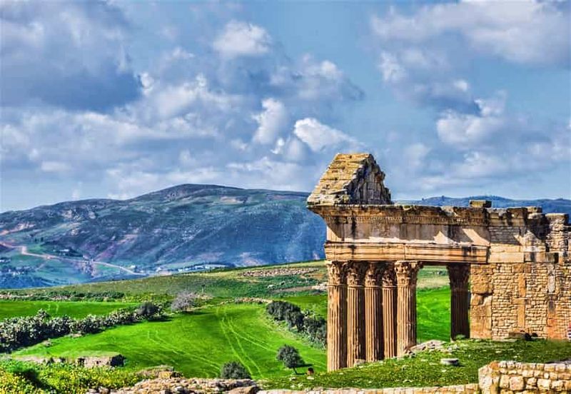 Au départ de Tunis : visite d'une jounée privée à Uthina et Dougga