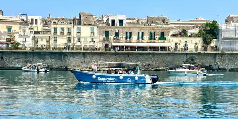 Syracuse : île d'Ortigia et tour en bateau dans les grottes marines avec prosecco