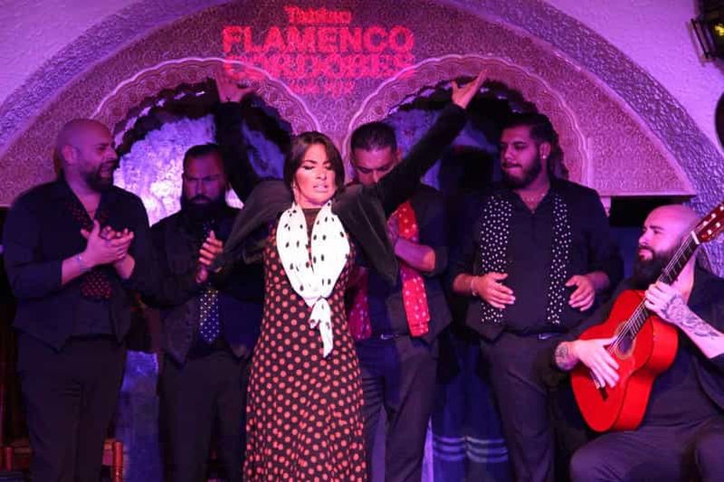 Barcelone : Tablao Flamenco Cordobes avec des options de restauration et de boissons