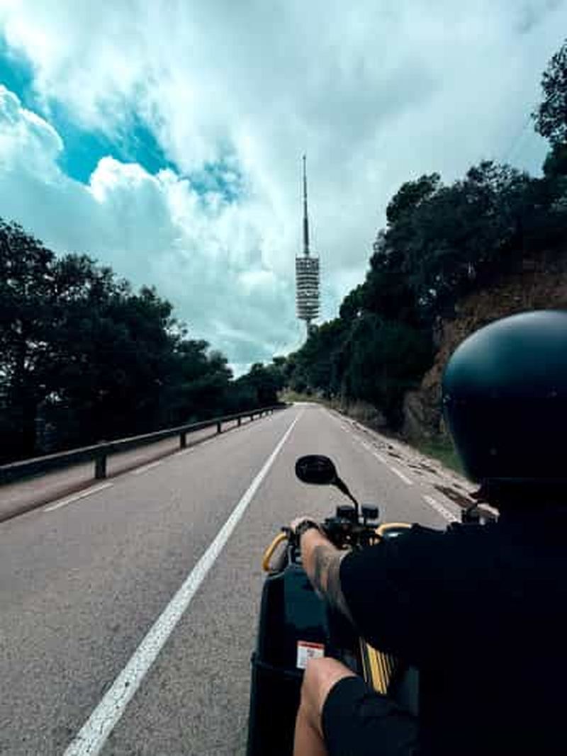 Barcelone : visite en quad de Collserola avec déjeuner facultatif