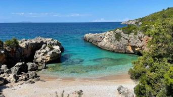 Sarandë : Croisière côtière à Porto Palermo/Himare avec coucher de soleil