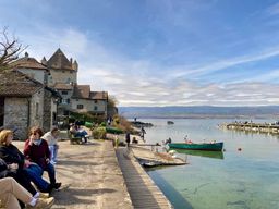 Visite guidée du village médiéval d'Yvoire