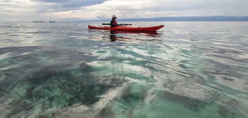 Coron : parcours de kayak au coucher du soleil sur l'île de Coron