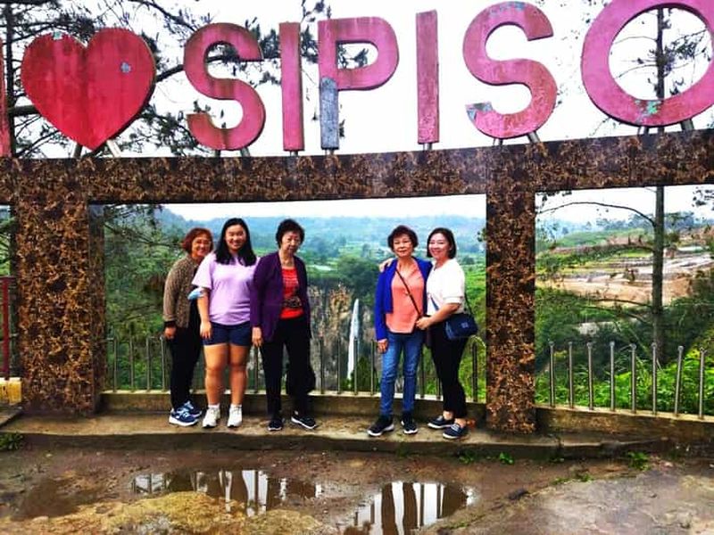 Medan : 4 jours et 3 nuits de visite nocturne au lac Toba, incluant les hôtels.