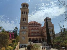 Égine : visite du monastère d'Agios Nektarios et de Paliachora