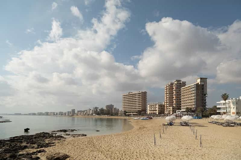 Depuis Paphos : FAMAGUSTA-Salamis et la ville fantôme de Varosha