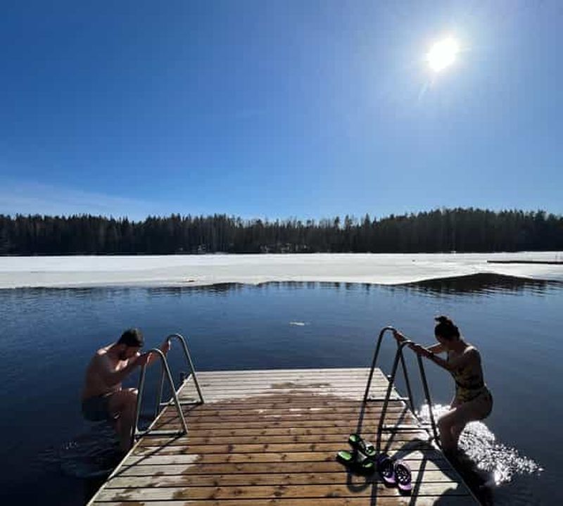 Depuis Helsinki : Randonnée et sauna dans le parc national de Sipoonkorpi