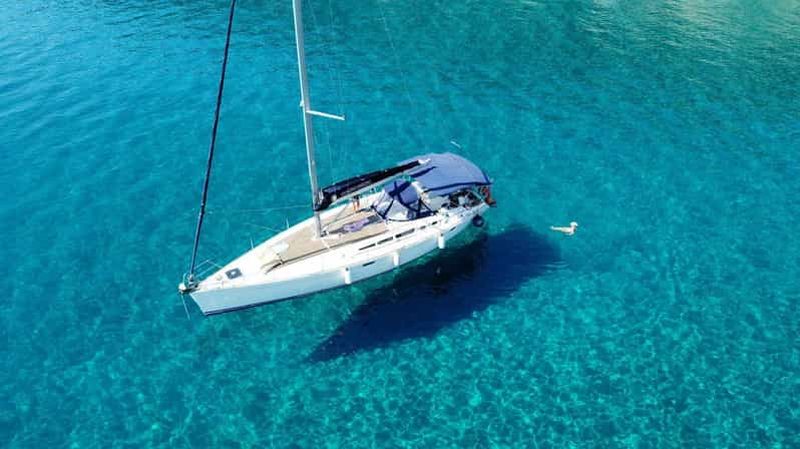 Naxos : excursion en voilier dans les petites Cyclades avec déjeuner et boissons