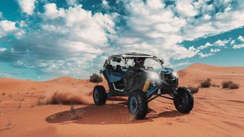 Dubaï : Aventure guidée dans le désert en 4x4 et en buggy des dunes