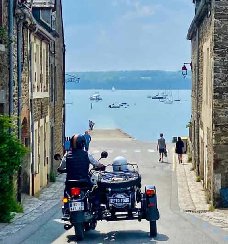 Saint Suliac depuis Saint Malo en sidecar vintage ec chauffeur