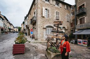 Depuis Barcelone : Excursion guidée d'une journée à Andorre, en France et en Espagne