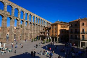 Au départ de Madrid : excursion d'une journée à Ségovie (histoire, gastronomie et aqueduc)