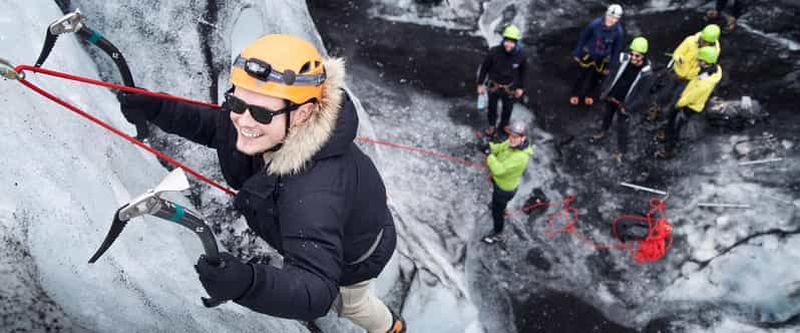 Escalade de glace et randonnée glaciaire au Sólheimajökull
