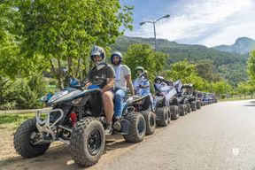 Au départ de Chefchaouen : Visite guidée en quad à la cascade d'Akchour