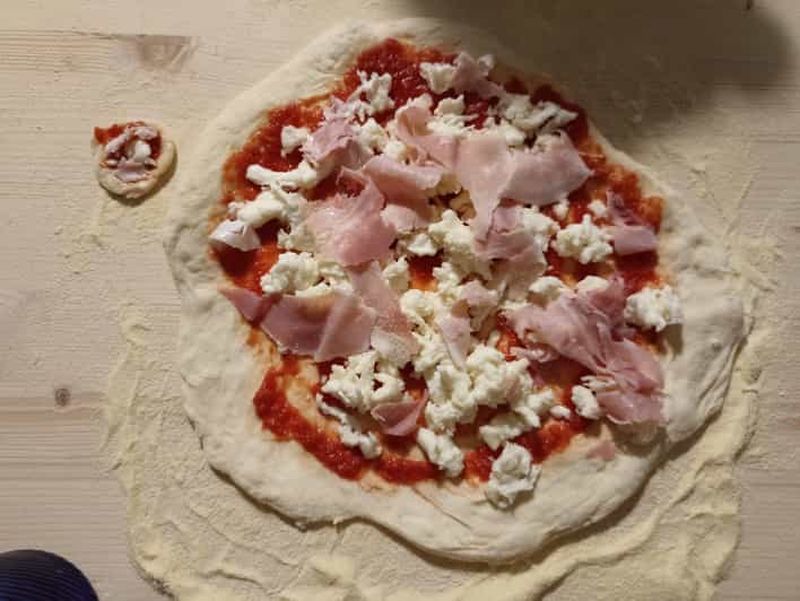 Ostuni : cours de cuisine de pizza avec une famille locale à la campagne