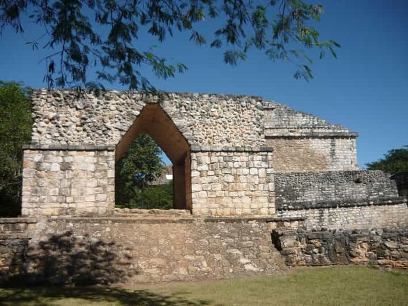 Yucatan : ruines d'Ek Balam, marché de Valladolid et visite d'un cénote