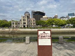 Hiroshima ; visite du musée du mémorial de la paix et du château d'Hiroshima