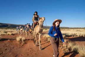 Alice Springs : Promenade guidée à dos de chameau dans l'Outback
