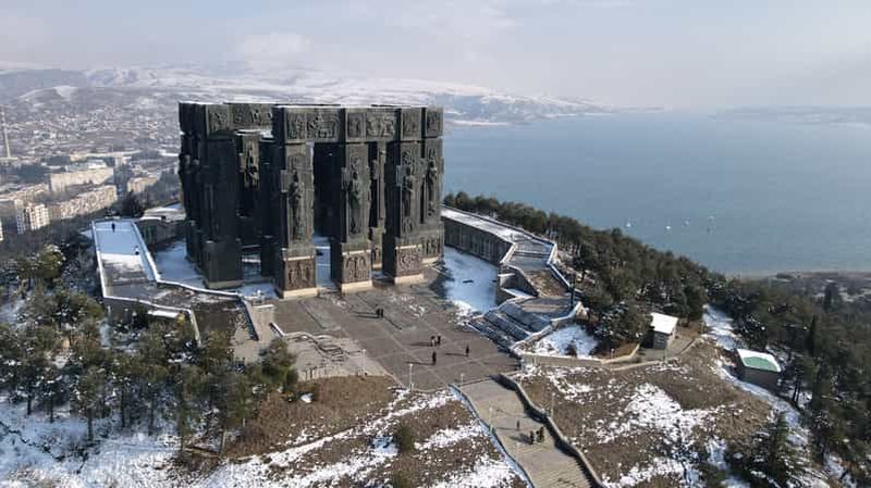 Au départ de Tbilissi : Chroniques de Géorgie, visite de Jvari et Mtskheta