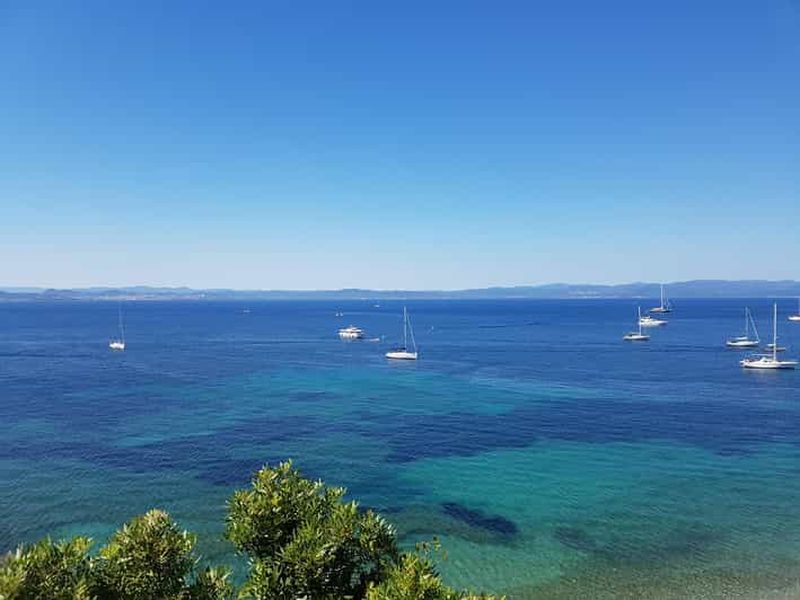 Excursion vers l'île de Porquerolles au départ de Bandol