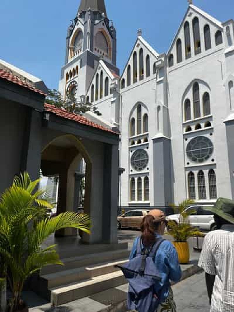 Dar es Salaam : visite guidée à pied avec dégustation de cuisine de rue