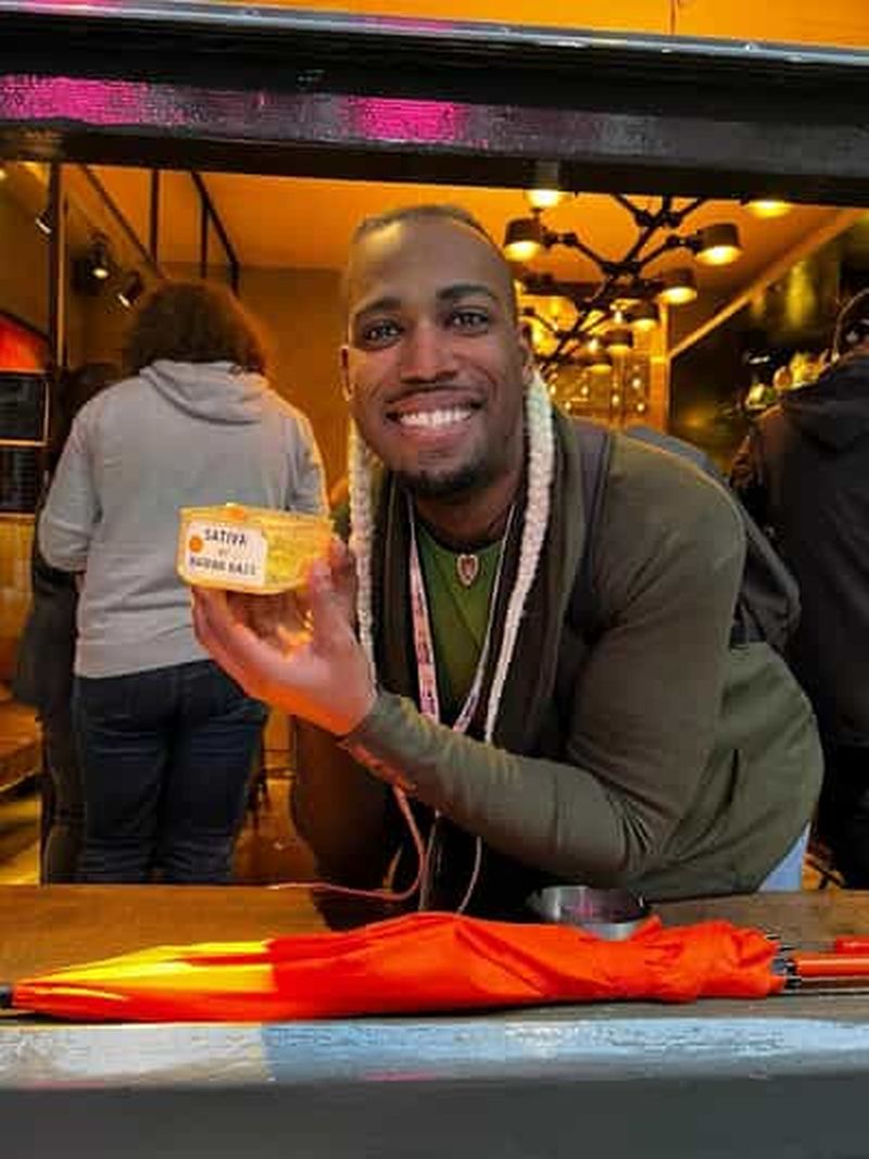 Amsterdam : visite à pied guidée de Ganja et croisière des coffee shops