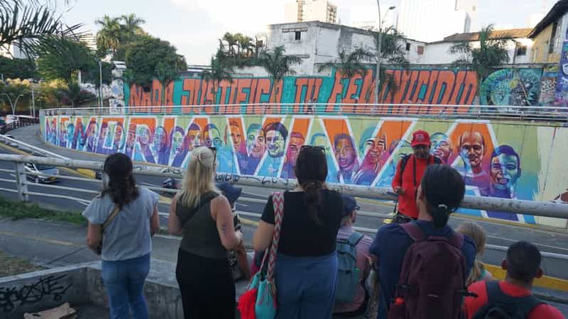 Visite partagée de l'expérience de Cali en matière de salsa, de graffitis et de résistance