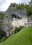 Maribor : Grotte de Postojna et château de Predjama - Visite privée d'une journée