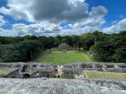 Caracol : réservez directement avec nos guides de la région, en petits groupes