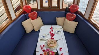 Amsterdam : croisière romantique privée sur les canaux avec décoration