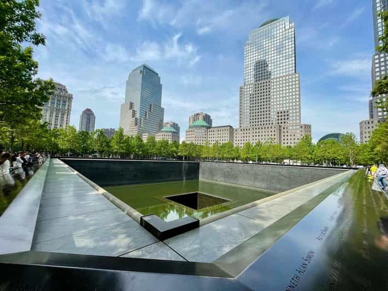 NYC : 9/11 Memorial Tour et billet optionnel pour l'observatoire