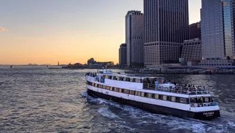New York : croisière au coucher du soleil avec vue sur la Statue de la Liberté