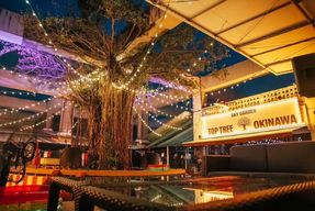 Okinawa : billet d'entrée pour la boîte de nuit Sky BAR TOPTREE + boisson et VIP